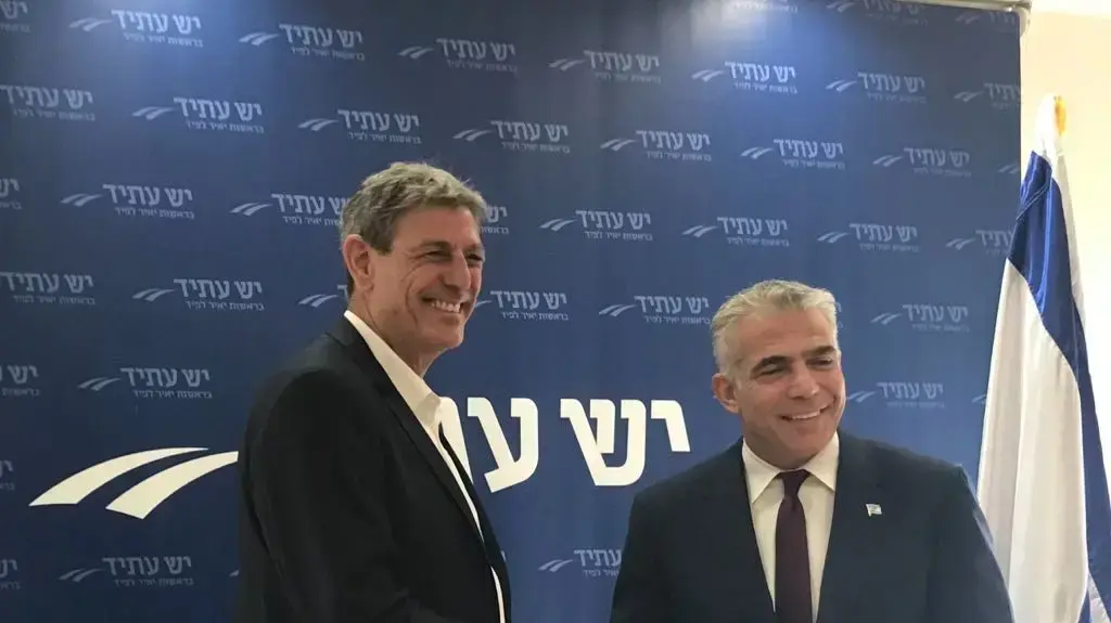 יאיר לפיד ורם בן ברק במהלך סיעת יש עתיד כנסת, ירושלים 15 בינואר 2018 יאיר לפיד ורם בן ברק במהלך סיעת יש עתיד כנסת, ירושלים 15 בינואר 2018
