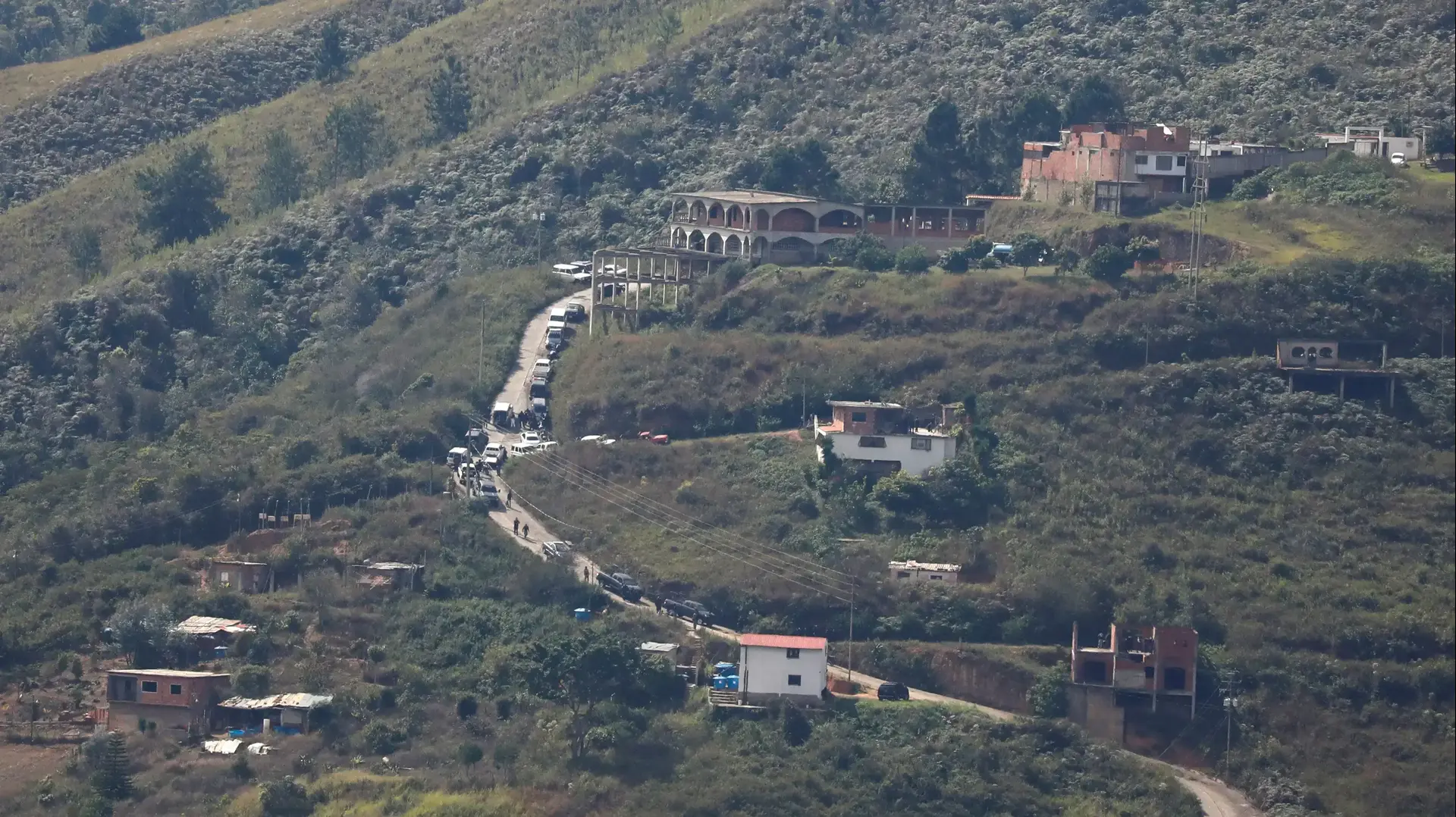 קרב יריות בין כחות הביטחון לבין טייס המסוק הנמלט אוסקר פרז, בפאתי קראקס, ונצואלה, 15 בינואר 2018


