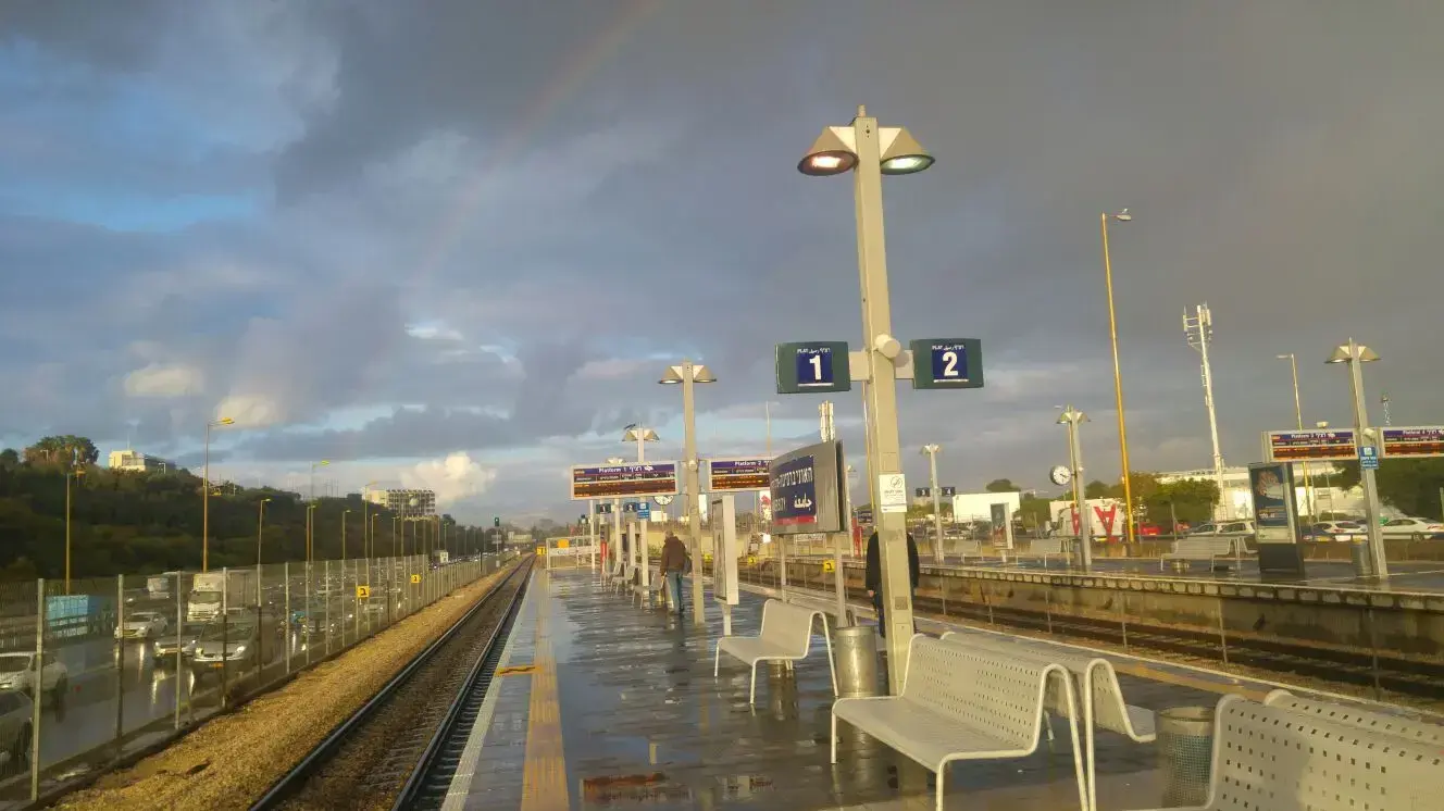 קשת בענן בתל אביב, 17 בינואר 2018 קשת בענן בתל אביב, 17 בינואר 2018
