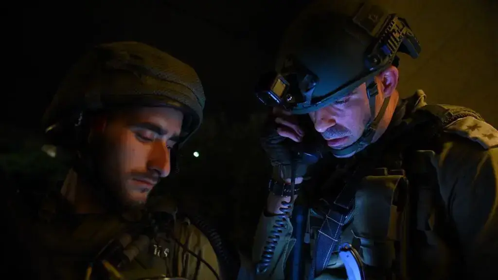 צה"ל מהחטיבה המרחבית "מנשה", שב"כ ומשטרת ישראל במבצע לאיתור חשודים בביצוע פיגוע הירי סמוך לחוות גלעד ב9 בינואר, בו נרצח הרב רזיאל שבח ז"ל' 18 בינואר 2018 צה"ל מהחטיבה המרחבית "מנשה", שב"כ ומשטרת ישראל במבצע לאיתור חשודים בביצוע פיגוע הירי סמוך לחוות גלעד ב9 בינואר, בו נרצח הרב רזיאל שבח ז"ל' 18 בינואר 2018