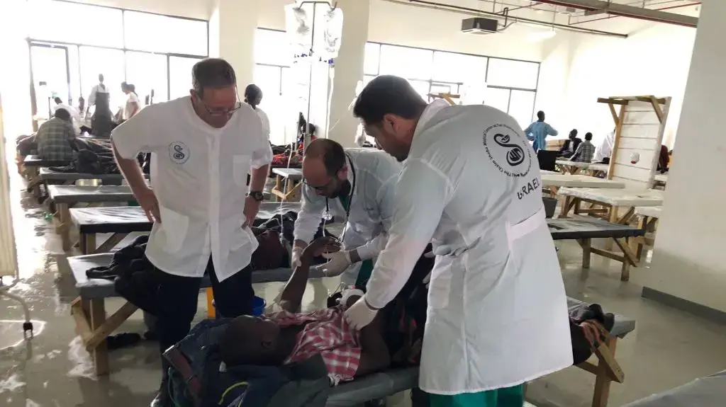 חברי משלחת רופאים מבית החולים שיבא בלוסקה בירת זמביה חברי משלחת רופאים מבית החולים שיבא בלוסקה בירת זמביה