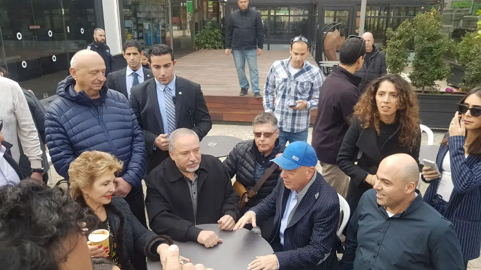 שר הביטחון אביגדור ליברמן באשדוד עקב התנגדותו לחוק המרכולים