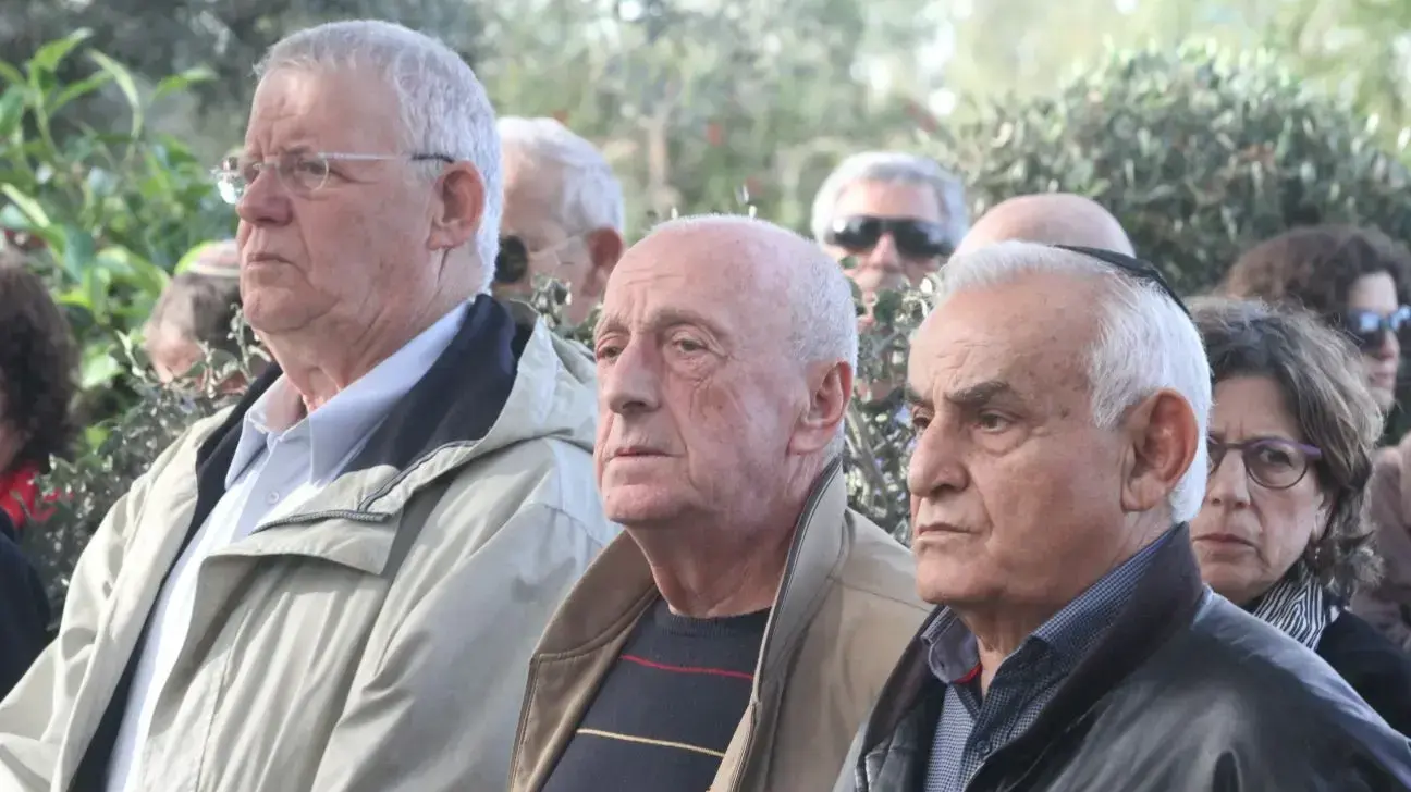 איציק מרכדי ואורי שגיא בהלוויתו של האלוף דורון רובין, 21 בינואר 2018