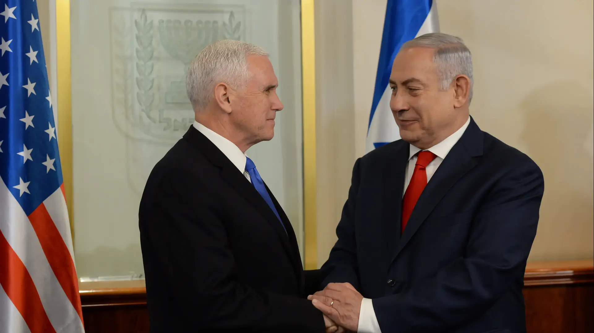 ראש הממשלה בנימין נתניהו עם סגן נשיא ארה"ב מייק פנס במשרד רה"מ, ירושים, 22 בינואר 2018 ראש הממשלה בנימין נתניהו עם סגן נשיא ארה"ב מייק פנס במשרד רה"מ, ירושים, 22 בינואר 2018