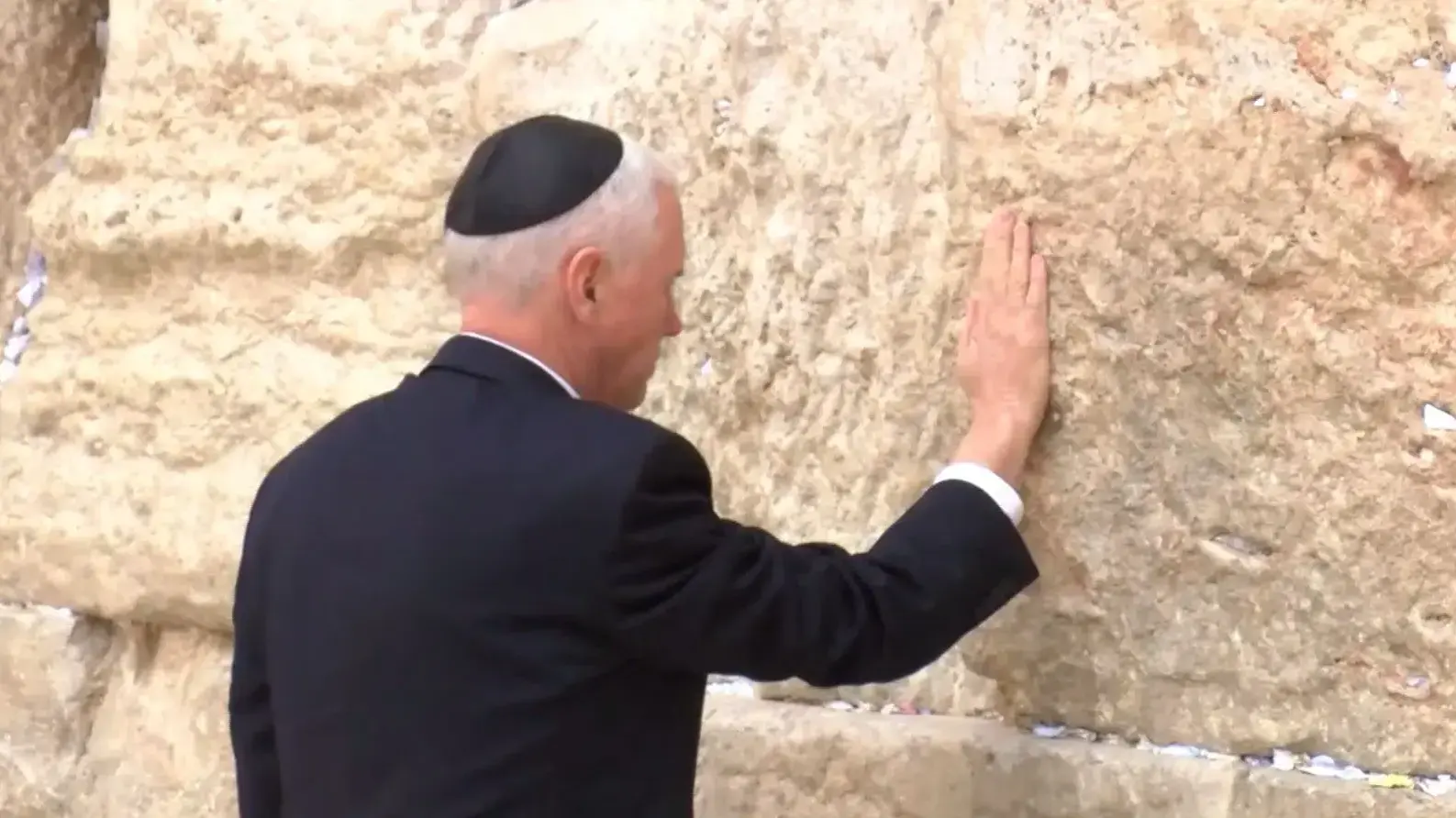 מייק פנס בביקור בכותל המערבי, 23 בינואר 2018 מייק פנס בביקור בכותל המערבי, 23 בינואר 2018