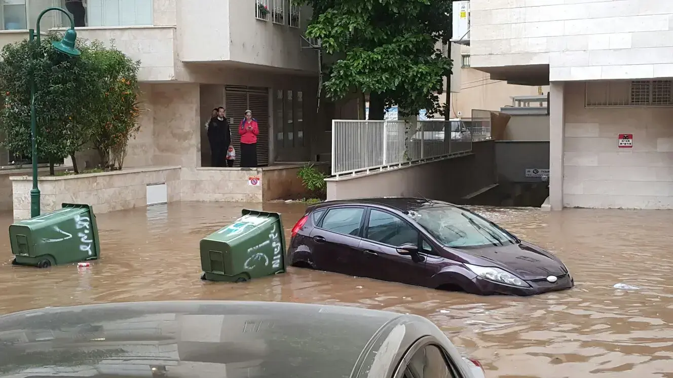 גשם, בני ברק, 25 בינואר 2018 גשם, בני ברק, 25 בינואר 2018