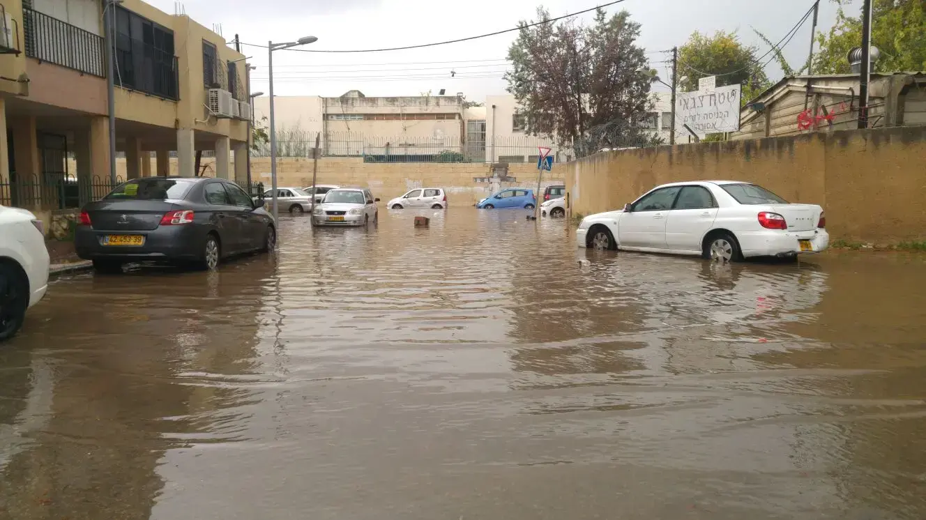 הצפות בבני ברק, 28 בינואר 2018 הצפות בבני ברק, 28 בינואר 2018