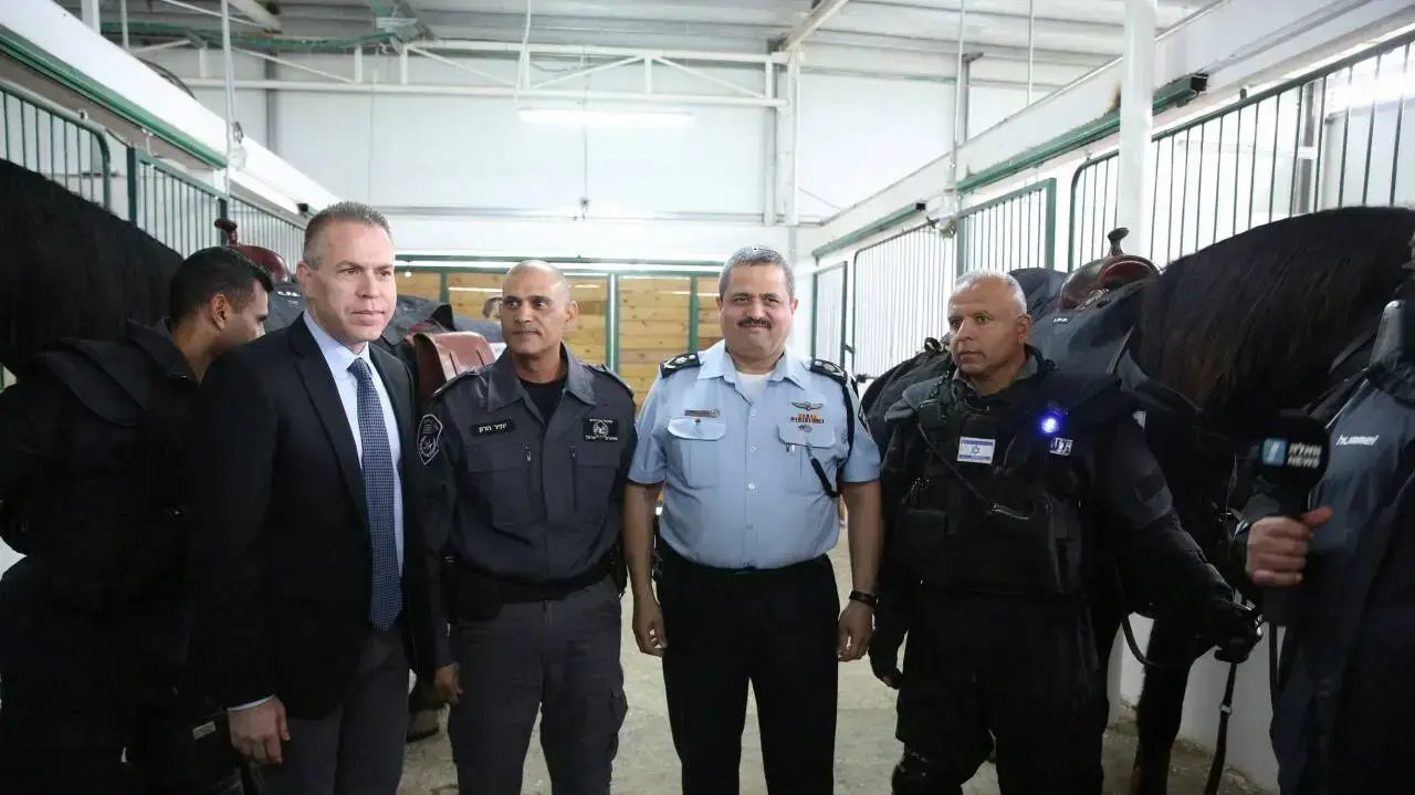 טקס חניכת בית חדש ליחידת הפרשים של משטרת ישראל במחוז ת?א בנוכחות במפכ"ל, תלמי מנשה 25 בינואר 2018 טקס חניכת בית חדש ליחידת הפרשים של משטרת ישראל במחוז ת?א בנוכחות במפכ"ל, תלמי מנשה 25 בינואר 2018