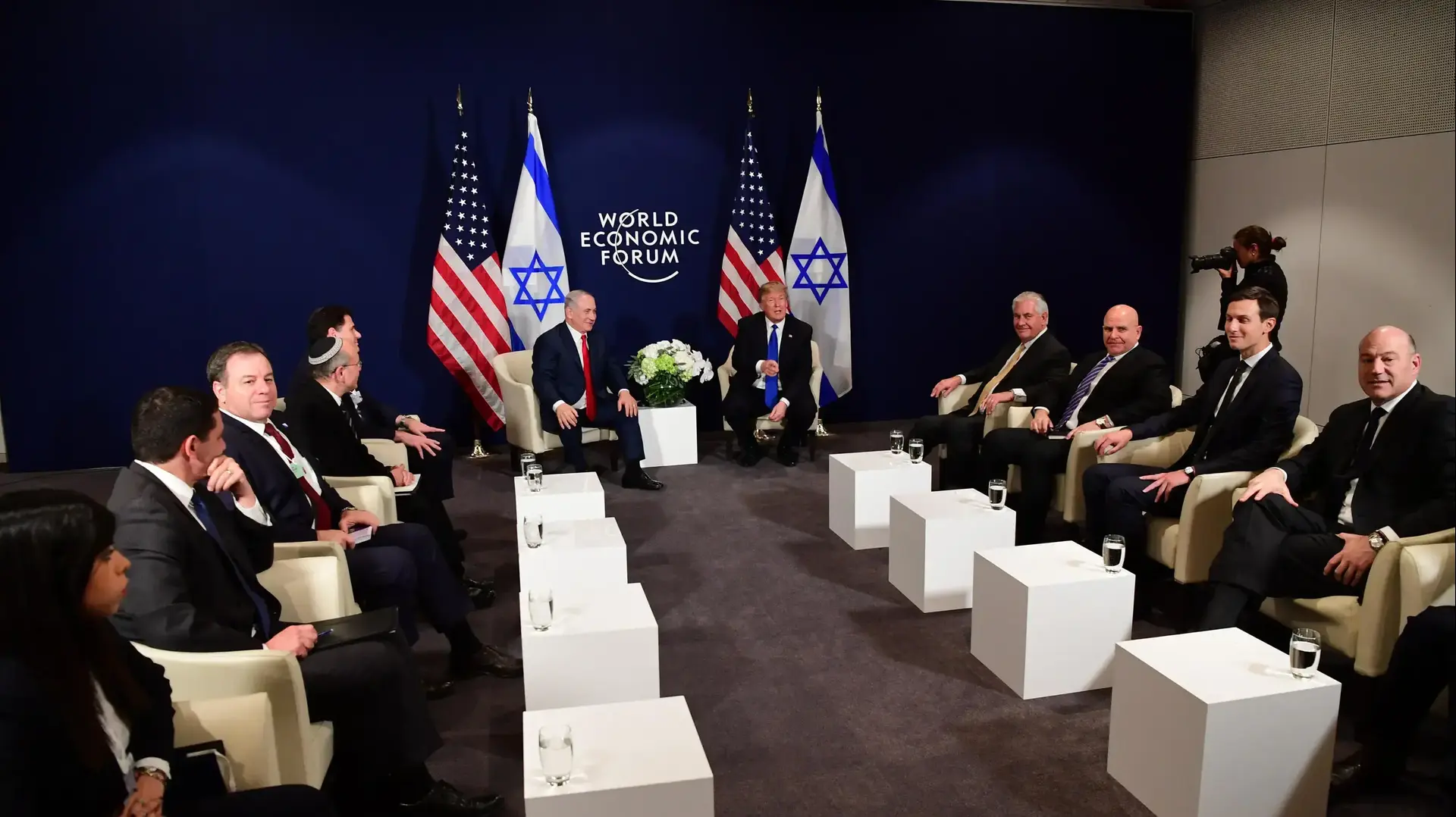 פגישת ראש הממשלה בנימין נתניהו ונשיא ארה"ב דונלד טראמפ בדאבוס, שוויץ 25 בינאור 2018 פגישת ראש הממשלה בנימין נתניהו ונשיא ארה"ב דונלד טראמפ בדאבוס, שוויץ 25 בינאור 2018