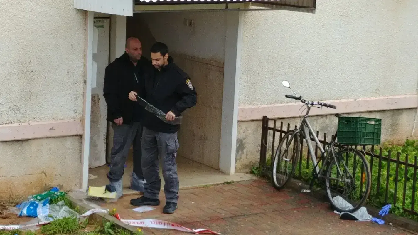 זירת הרצח ברחוב נחום בנתניה , 28 בינואר 2018 זירת הרצח ברחוב נחום בנתניה , 28 בינואר 2018