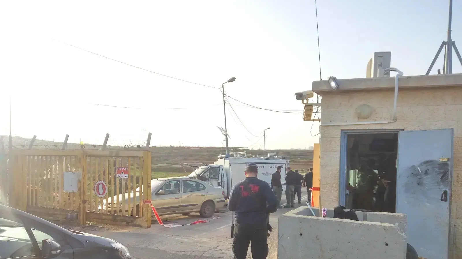 זירת פיגוע דקירה בכרמי צור. 7 בפברואר 2018 זירת פיגוע דקירה בכרמי צור. 7 בפברואר 2018