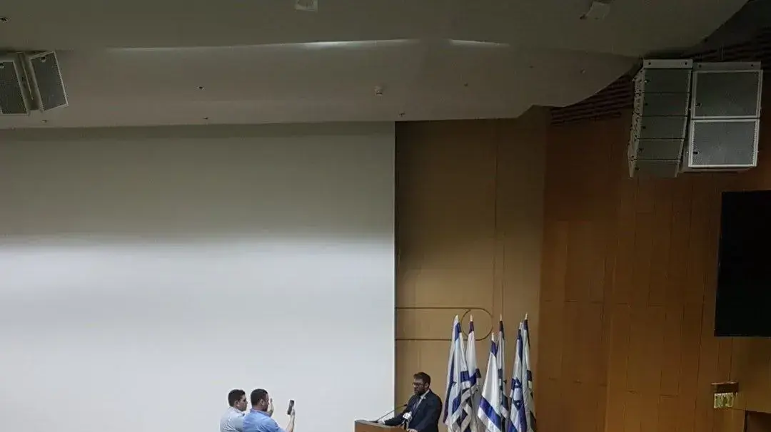 ח"כ אורן חזן במליאה אלטרנטיבית ח"כ אורן חזן במליאה אלטרנטיבית