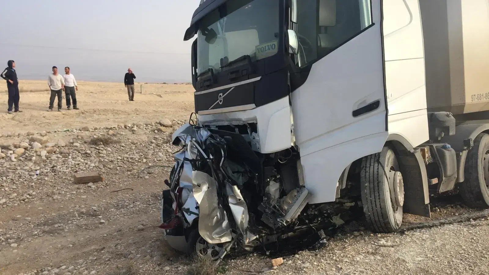 תאונת דרכים בין משאית ורכב פרטי בכביש 91 סמוך לצומת בית הערבה, 7 בפברואר 2018 תאונת דרכים בין משאית ורכב פרטי בכביש 91 סמוך לצומת בית הערבה, 7 בפברואר 2018