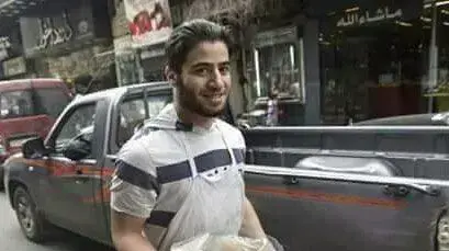 אזרחים סורים בדמשק מחלקים מתוקים ושמחים על הפלת מטוס ישראלי, 10 בפברואר 2018 אזרחים סורים בדמשק מחלקים מתוקים ושמחים על הפלת מטוס ישראלי, 10 בפברואר 2018