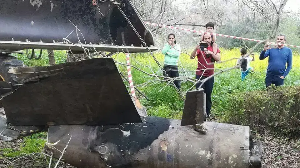 שאריות טיל קרקע-אוויר סורי שיורט הבוקר באלוני אבא