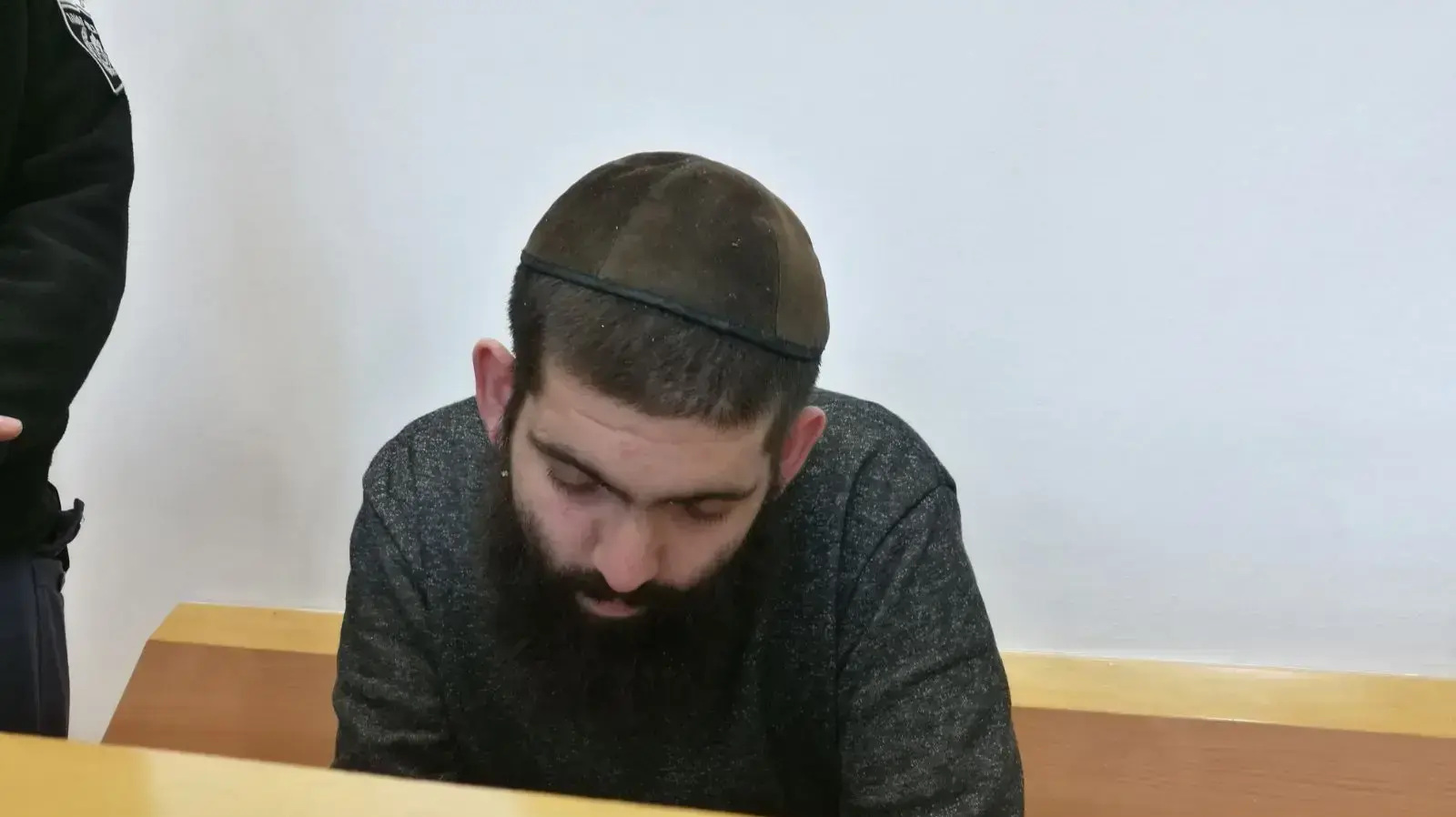אמיר בסטיקר חשוד ברצח איתי מור ז"ל באשדוד, בית המשפט המחוזי, באר שבע, 14 בפברואר 2018 אמיר בסטיקר חשוד ברצח איתי מור ז"ל באשדוד, בית המשפט המחוזי, באר שבע, 14 בפברואר 2018