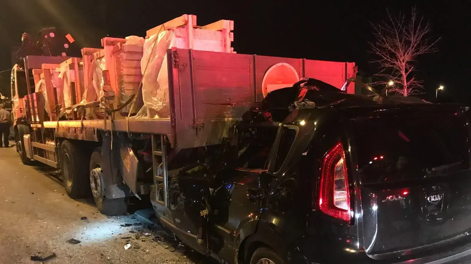 תאונת דרכים בין משאית לרכב פרטי ברחוב הנרי קיסינג'ר בראשל"צ 15 בפברואר 2018 תאונת דרכים בין משאית לרכב פרטי ברחוב הנרי קיסינג'ר בראשל"צ 15 בפברואר 2018