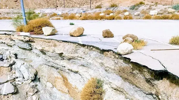 בולענים, ים המלח