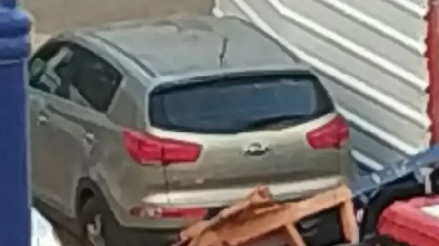 מנוף נפל על רכב בכפר סבא, כוחות משטרה, חילוץ והצלה במקום, נקבע מותה של נהגת הרכב, 18 בפברואר 2018 מנוף נפל על רכב בכפר סבא, כוחות משטרה, חילוץ והצלה במקום, נקבע מותה של נהגת הרכב, 18 בפברואר 2018