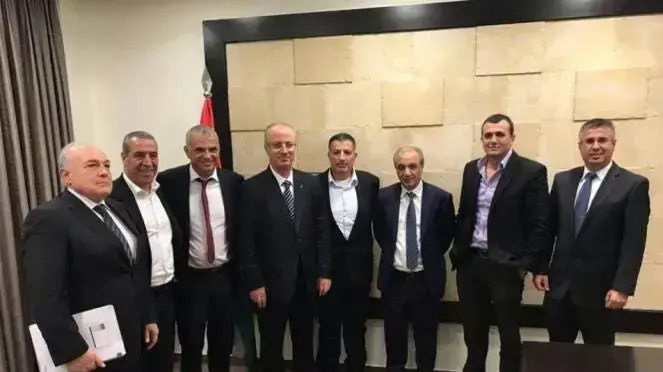 השר כחלון ומתפ"ש עם ראש הממשלה הפלסטיני ראמי חמדאללה ברמאללה ב-19 בפברואר 2018 השר כחלון ומתפ"ש עם ראש הממשלה הפלסטיני ראמי חמדאללה ברמאללה ב-19 בפברואר 2018