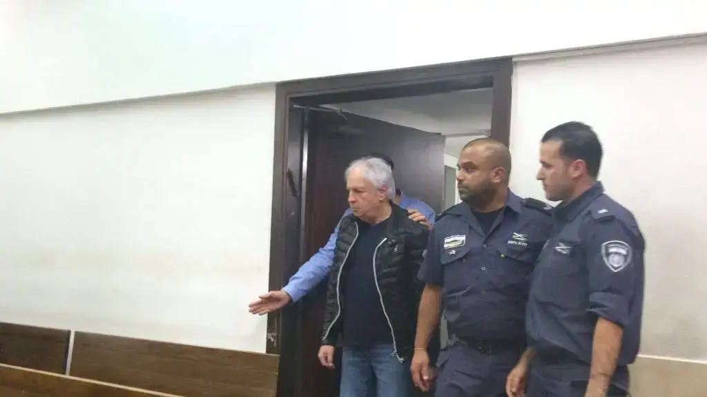 שאול אלוביץ בהארכת מעצר, פרשת בזק, בית משפט השלום, תל אביב, 20 בפברואר 2018 שאול אלוביץ בהארכת מעצר, פרשת בזק, בית משפט השלום, תל אביב, 20 בפברואר 2018