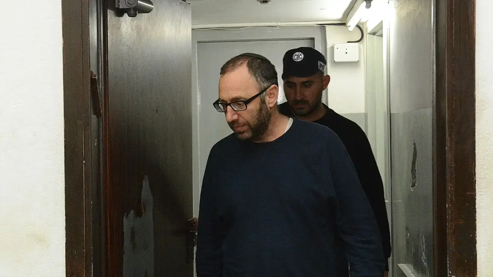 עמיקם שורר במהלך הארכת מעצרו בבית משפט השלום בת"א 21 בפברואר 2018 עמיקם שורר במהלך הארכת מעצרו בבית משפט השלום בת"א 21 בפברואר 2018
