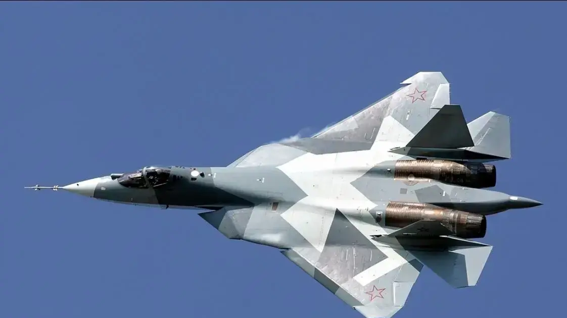 מטוס קרב הרוסי סוחוי Su-57
מטוס קרב הרוסי סוחוי Su-57