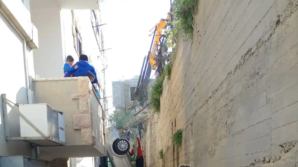 כלי רכב נפל לבור בטמרה כלי רכב נפל לבור בטמרה