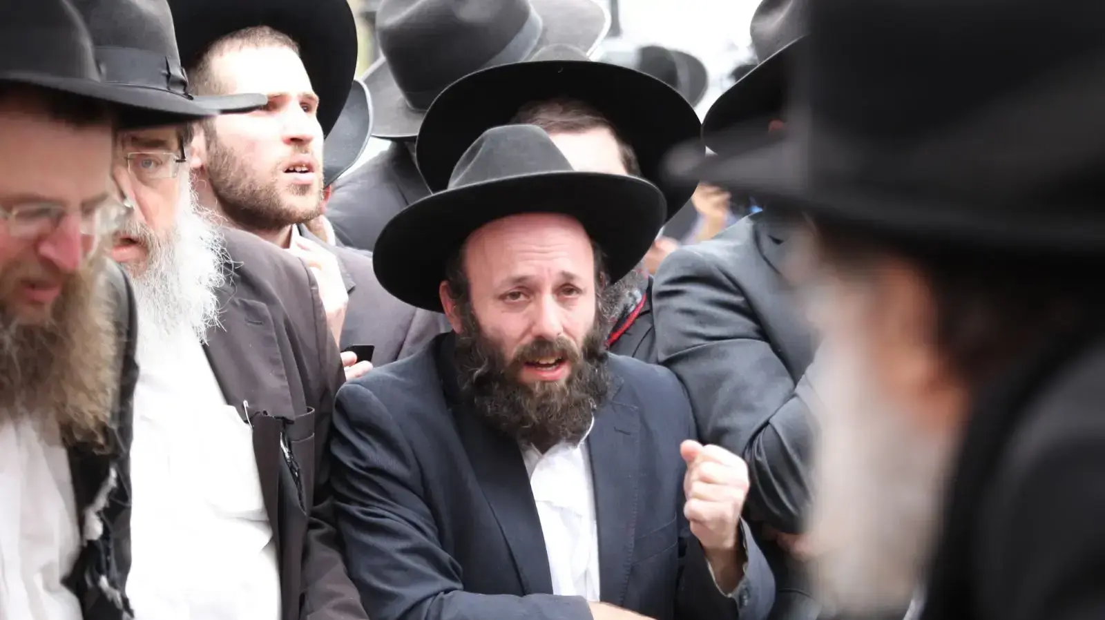 לפני הלוויתו הרב שמואל אוירבך, מנהיג הפלג הירושלמי 25 בפברואר 2018 לפני הלוויתו הרב שמואל אוירבך, מנהיג הפלג הירושלמי 25 בפברואר 2018