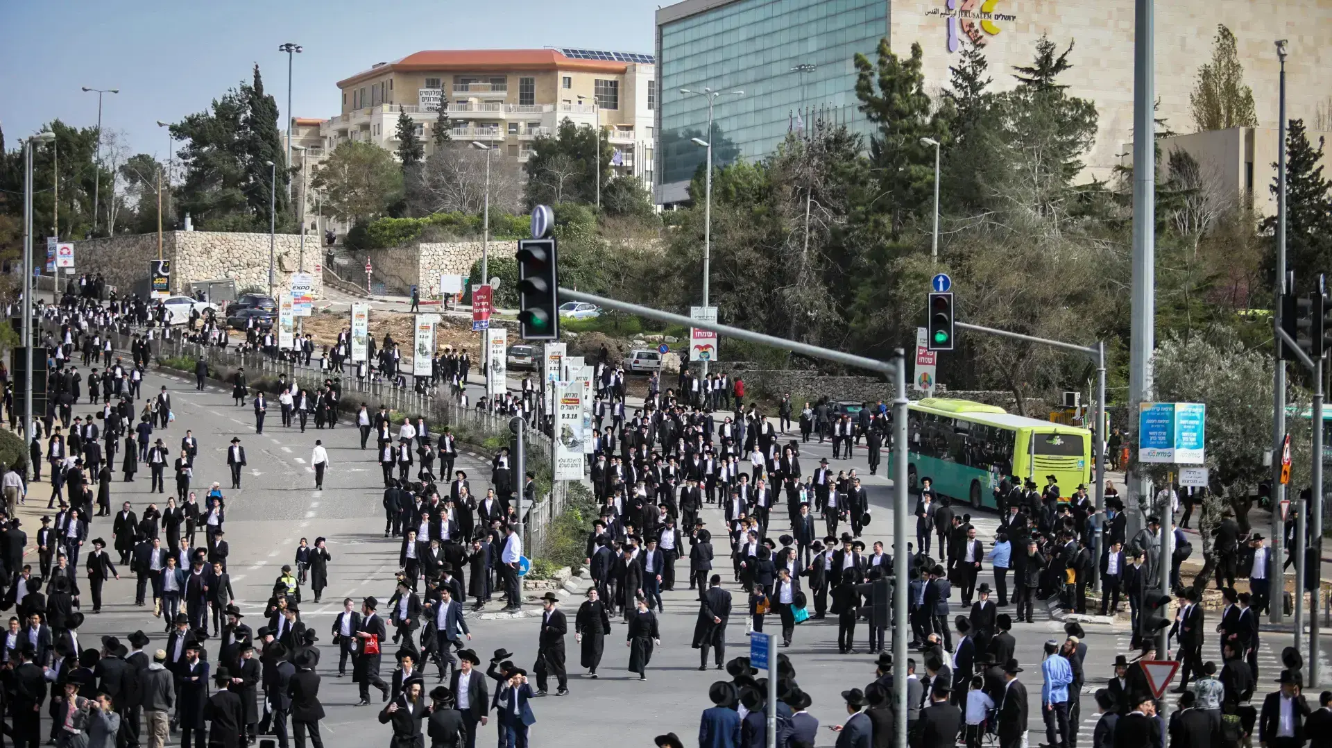 הלוויתו הרב שמואל אוירבך, מנהיג הפלג הירושלמי 25 בפברואר 2018 הלוויתו הרב שמואל אוירבך, מנהיג הפלג הירושלמי 25 בפברואר 2018