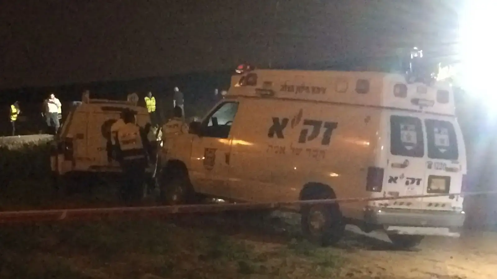 חשד לרצח והתאבדות בשרון: בן 3 נמצא מת, אביו נפגע מרכבת, תחנת בית יהושע, 26 בפברואר 2018 חשד לרצח והתאבדות בשרון: בן 3 נמצא מת, אביו נפגע מרכבת, תחנת בית יהושע, 26 בפברואר 2018