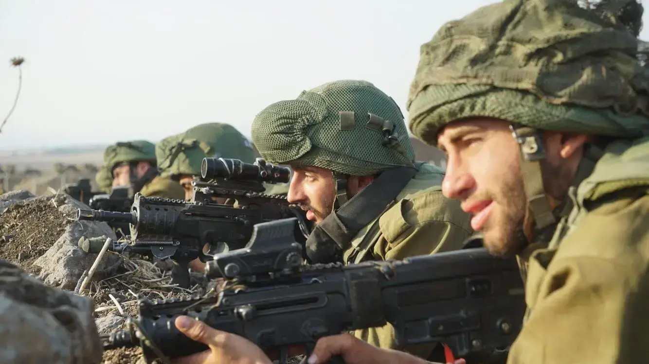 אילוסטרציה המדמה את "מגן גדעון", הגנה אפקטיבית לכוחות המתמרנים. אילוסטרציה המדמה את "מגן גדעון", הגנה אפקטיבית לכוחות המתמרנים.