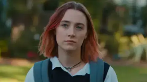 סרשה רונאן וביני פלדשטיין מתוך "ליידי בירד" סרשה רונאן וביני פלדשטיין מתוך "ליידי בירד"