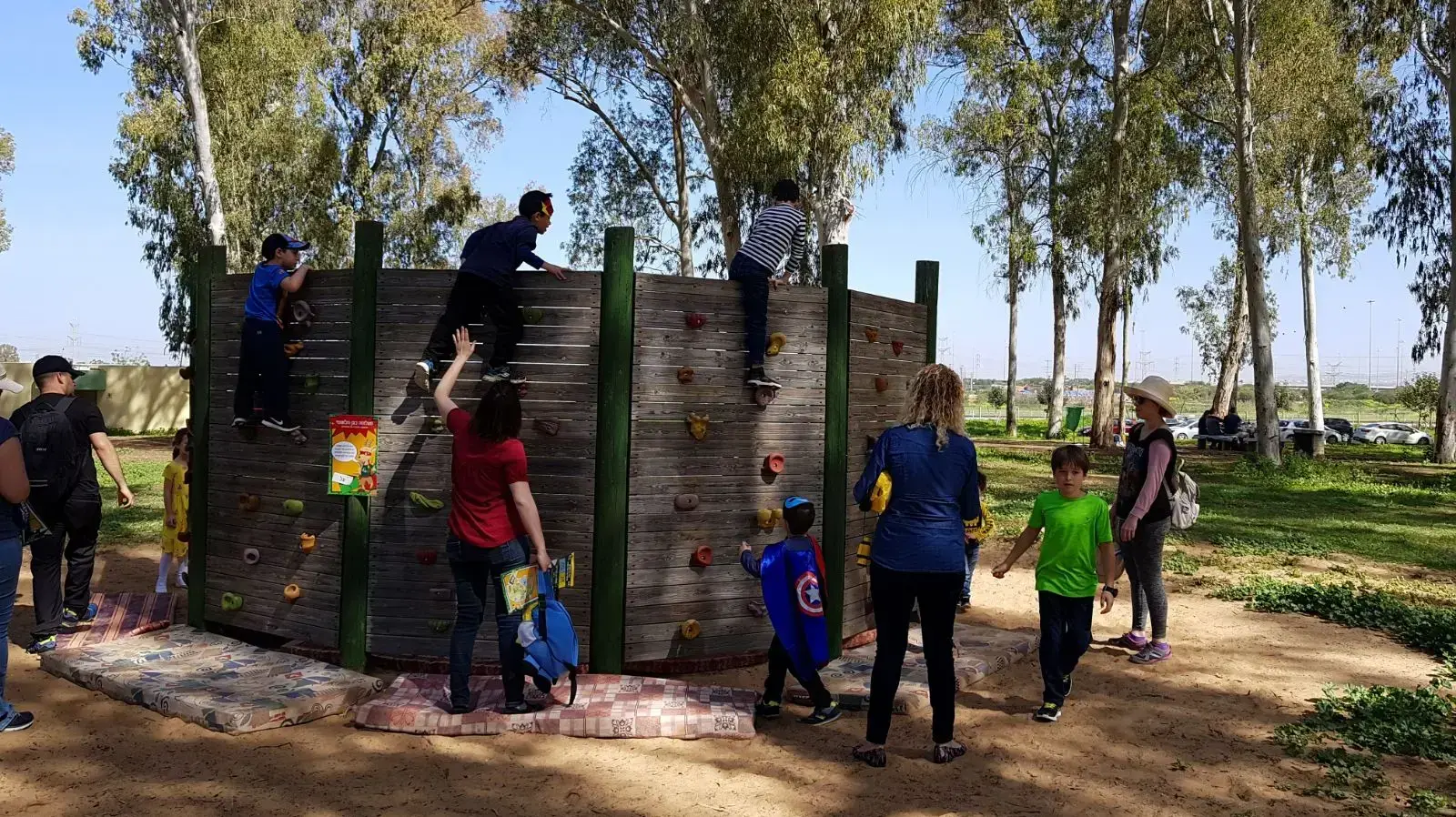 מטיילים בגן לאומי ירקון. 3 במרץ 2018 מטיילים בגן לאומי ירקון. 3 במרץ 2018