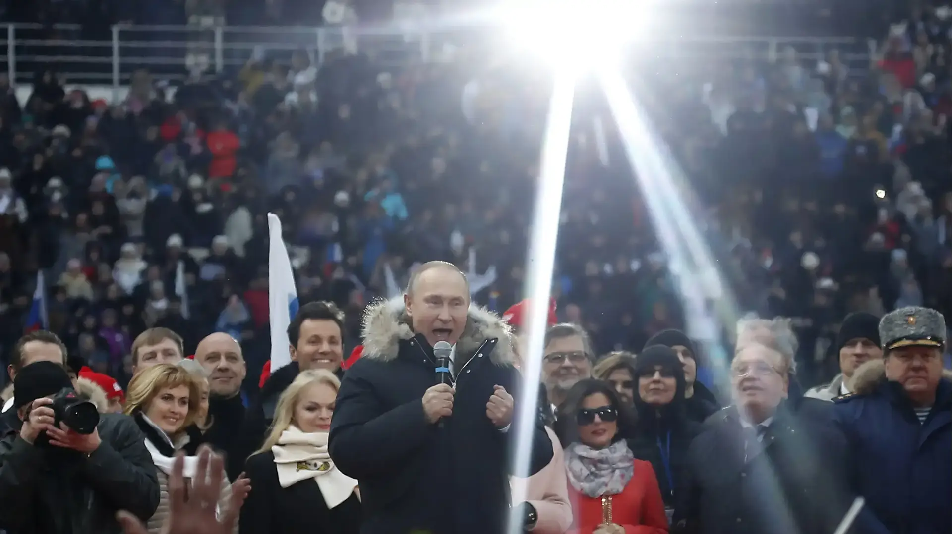 נשיא רוסיה, ולדימיר פוטין נואם בעצרת תמיכה, מוסקבה, 3 במרץ 2018 נשיא רוסיה, ולדימיר פוטין נואם בעצרת תמיכה, מוסקבה, 3 במרץ 2018