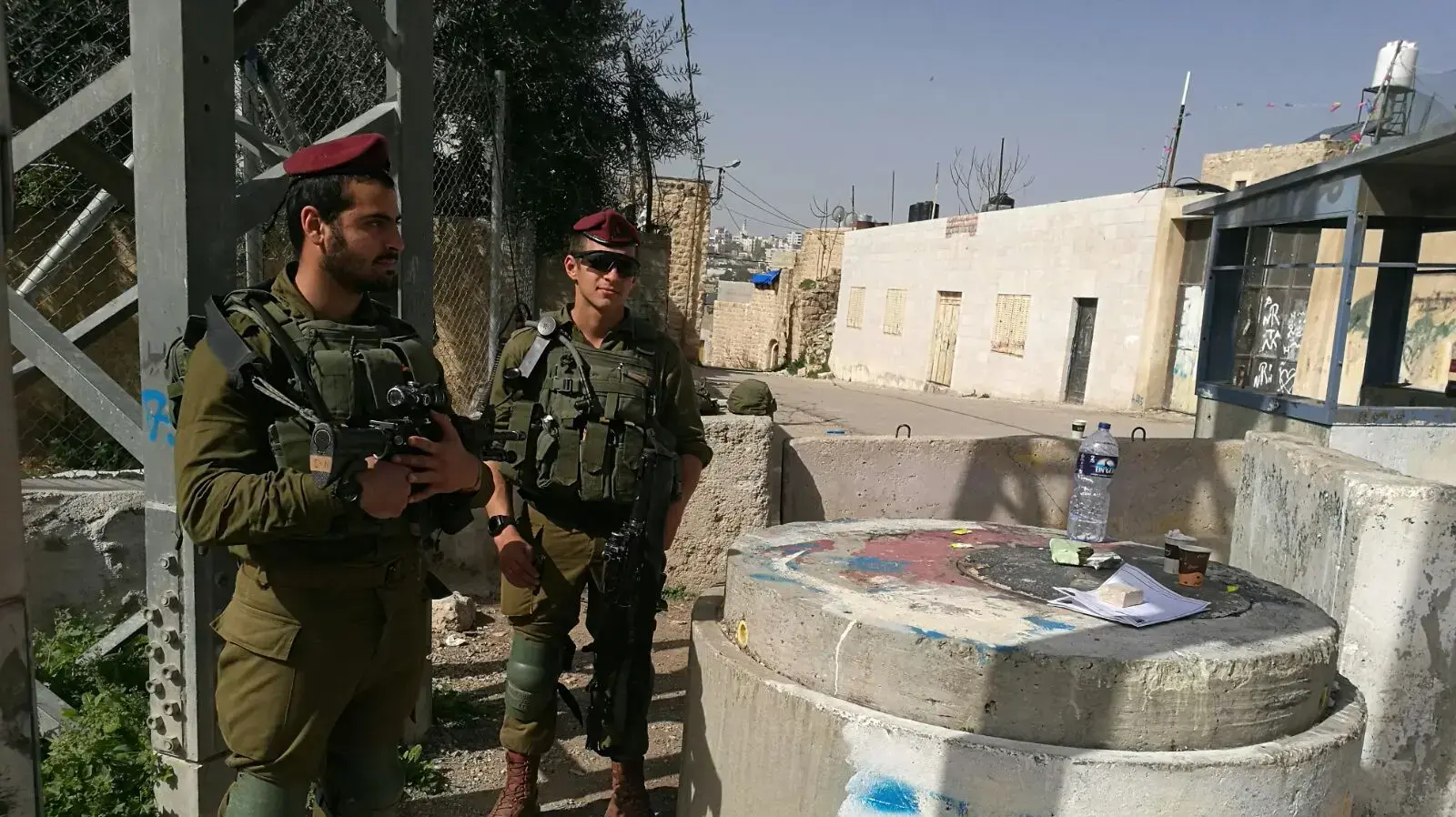 חברון - אמיר בוחבוט חברון - אמיר בוחבוט
