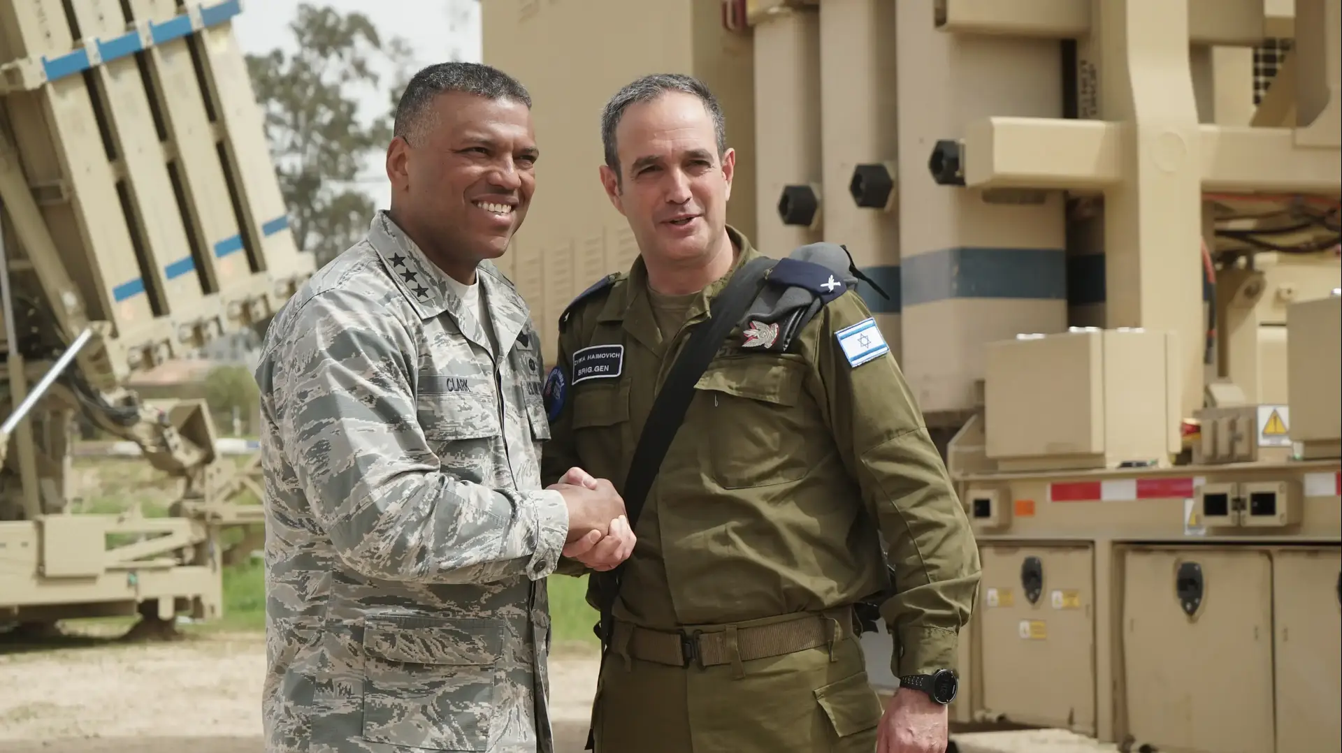 וויזואליה במסגרת תרגיל ג'וניפר קוברה- אייטם אמיר בוחבוט וויזואליה במסגרת תרגיל ג'וניפר קוברה- אייטם אמיר בוחבוט