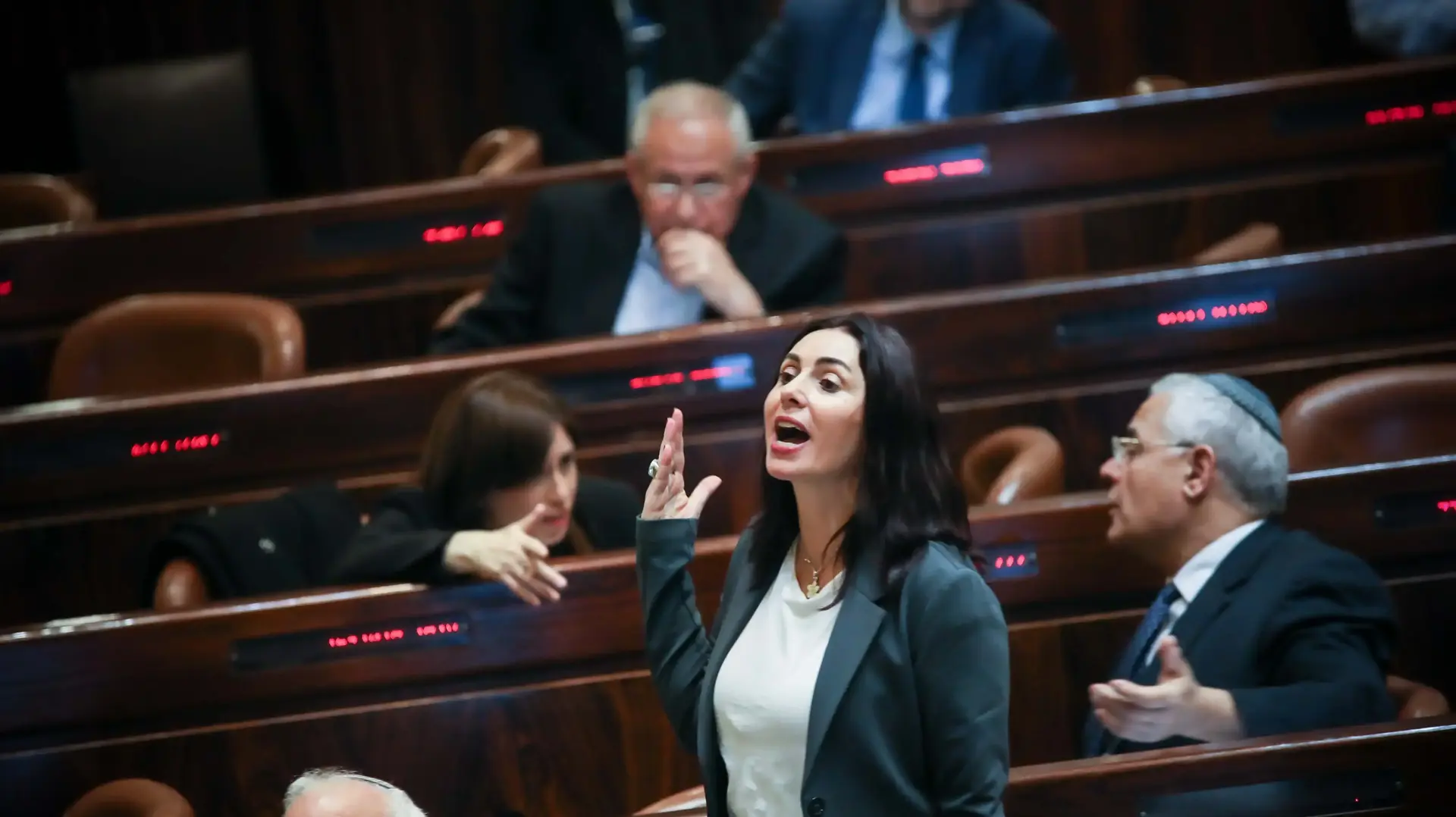 שרת התרבות מירי רגב במהלך מליאת הכנסת 12 במרץ 2018 שרת התרבות מירי רגב במהלך מליאת הכנסת 12 במרץ 2018
