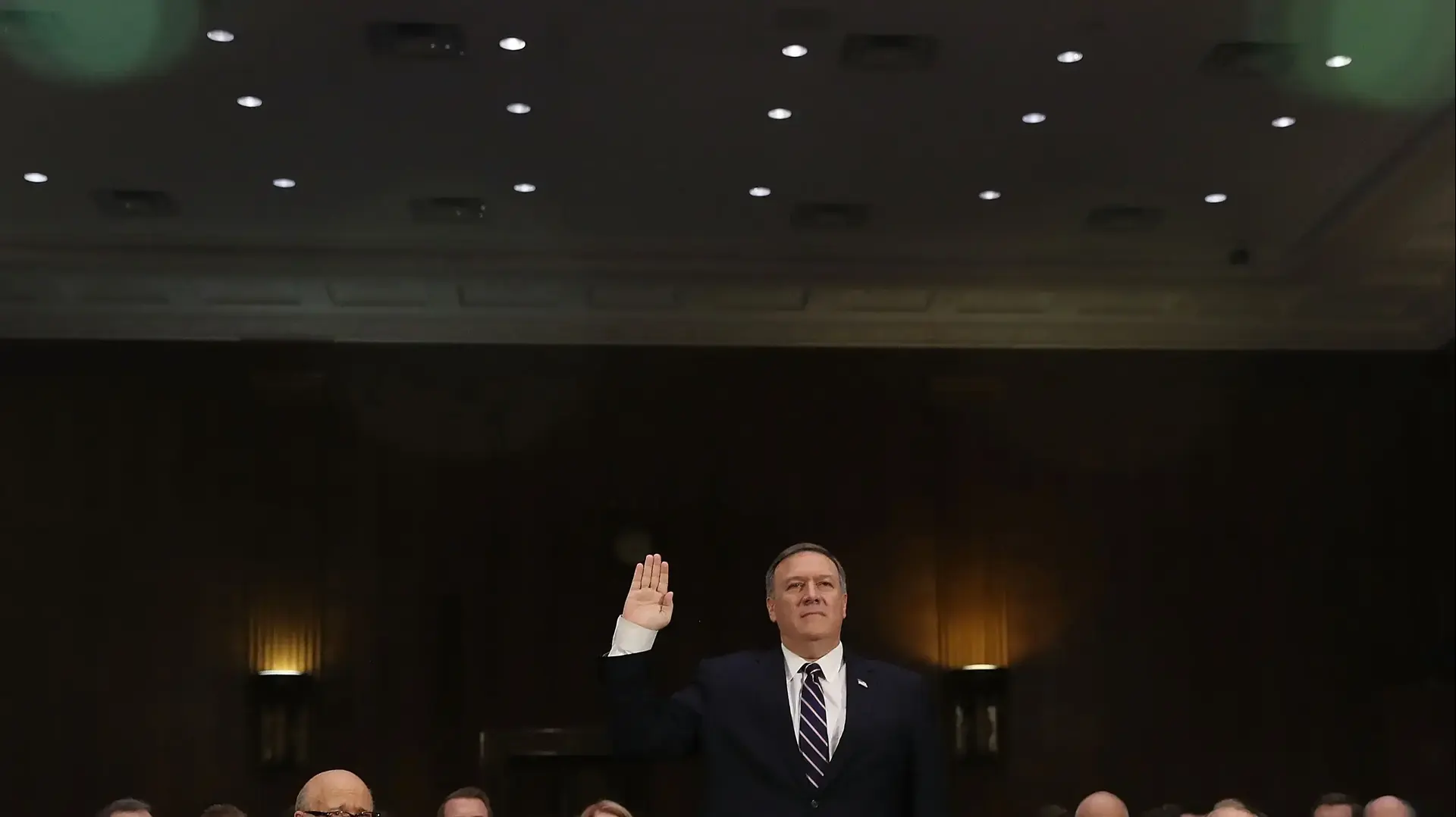 מייק פומפאו מושבע לראש ה-CIA בשימוע בסנאט, ינואר 2017
