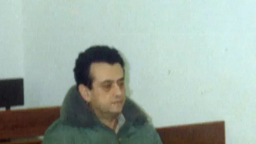 ראש להק הציוד לשעבר רמי דותן בבית הדין הצבאי בתל אביב ב-1990 ראש להק הציוד לשעבר רמי דותן בבית הדין הצבאי בתל אביב ב-1990