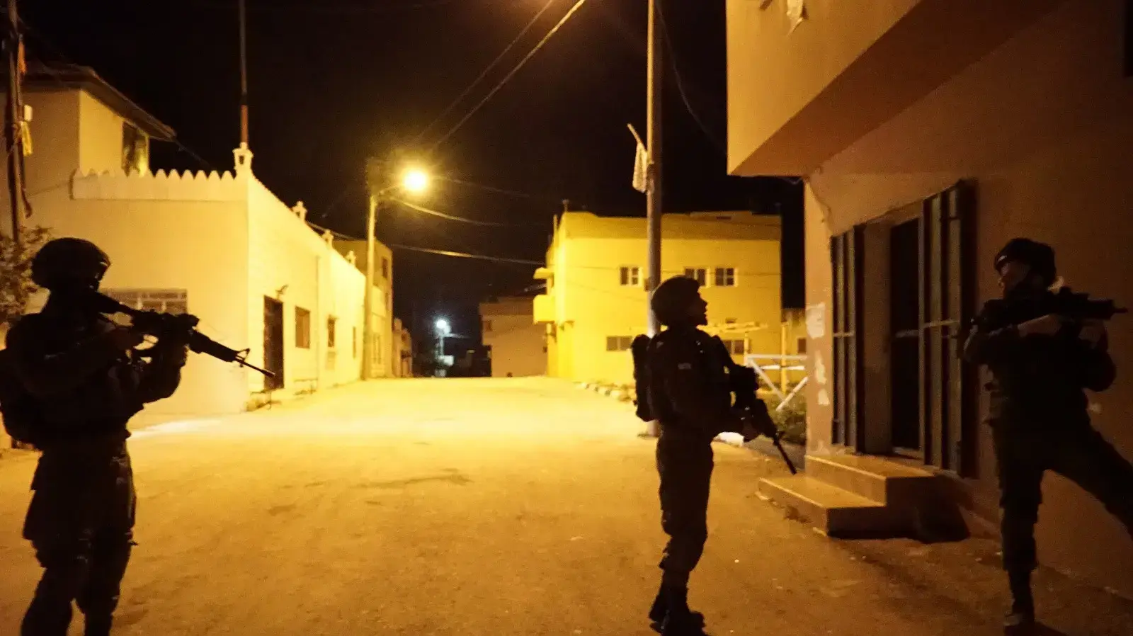 כוחות צה"ל בפעילות מבצעית בכפר ברטעה אחרי פיגוע הדריסה בצפון השומרון ב-17 במרץ 2018 כוחות צה"ל בפעילות מבצעית בכפר ברטעה אחרי פיגוע הדריסה בצפון השומרון ב-17 במרץ 2018