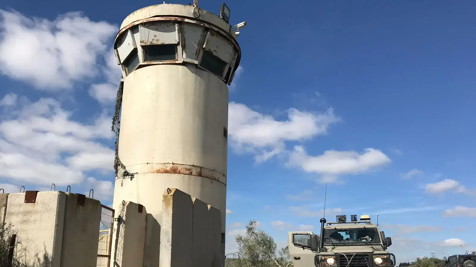 פילבוקס בזירת הפיגוע בצפון השומרון ב-17 במרץ 2018 פילבוקס בזירת הפיגוע בצפון השומרון ב-17 במרץ 2018