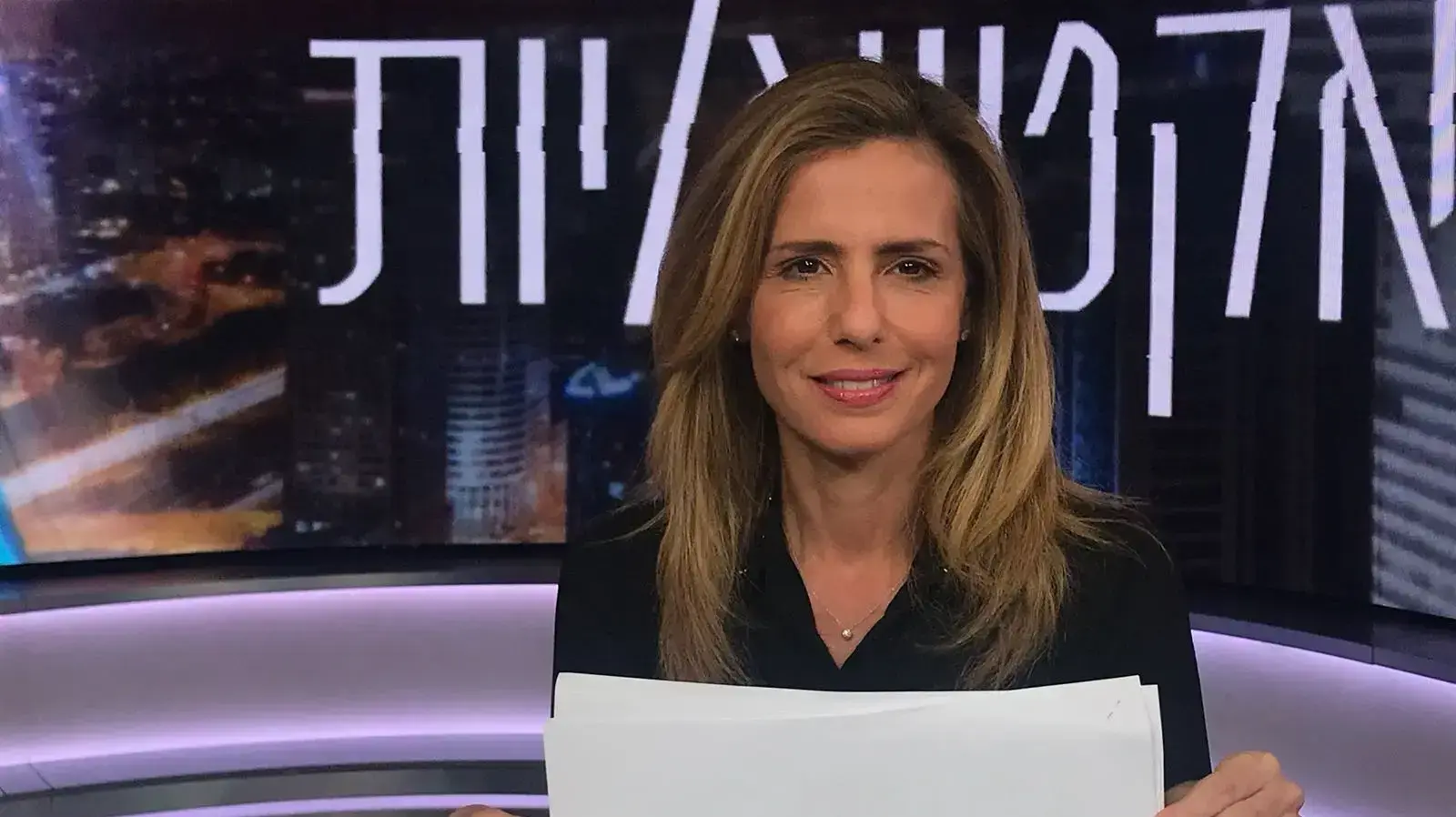 שרון כידון בקמפיין פורום הלוחמות שרון כידון בקמפיין פורום הלוחמות