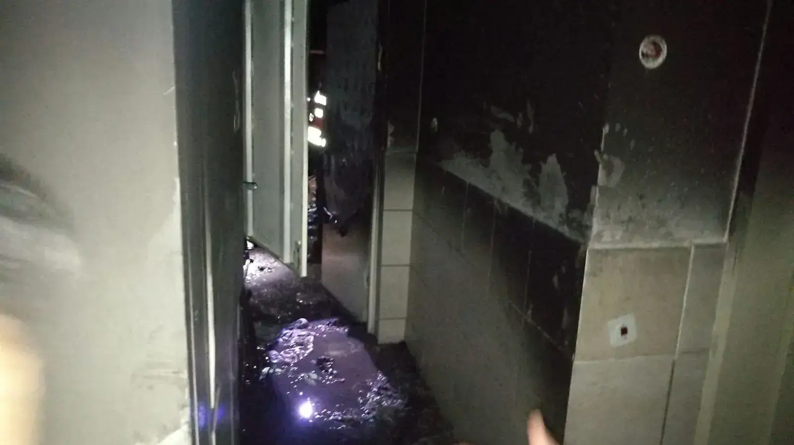 זירת השריפה בבאר שבע, 25 במרץ 2018 זירת השריפה בבאר שבע, 25 במרץ 2018