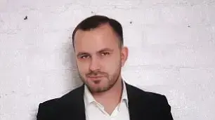 דמיטרי רודנוק נתפס בוגד באשתו דמיטרי רודנוק נתפס בוגד באשתו