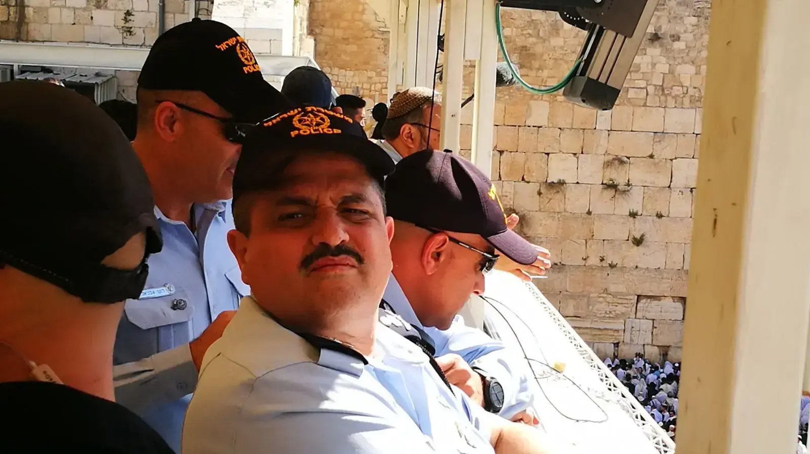 מפכ"ל המשטרה, רוני אלשיך, בברכת הכוהנים, רחבת הכותל, ירושלים, 2 באפריל 2018 מפכ"ל המשטרה, רוני אלשיך, בברכת הכוהנים, רחבת הכותל, ירושלים, 2 באפריל 2018