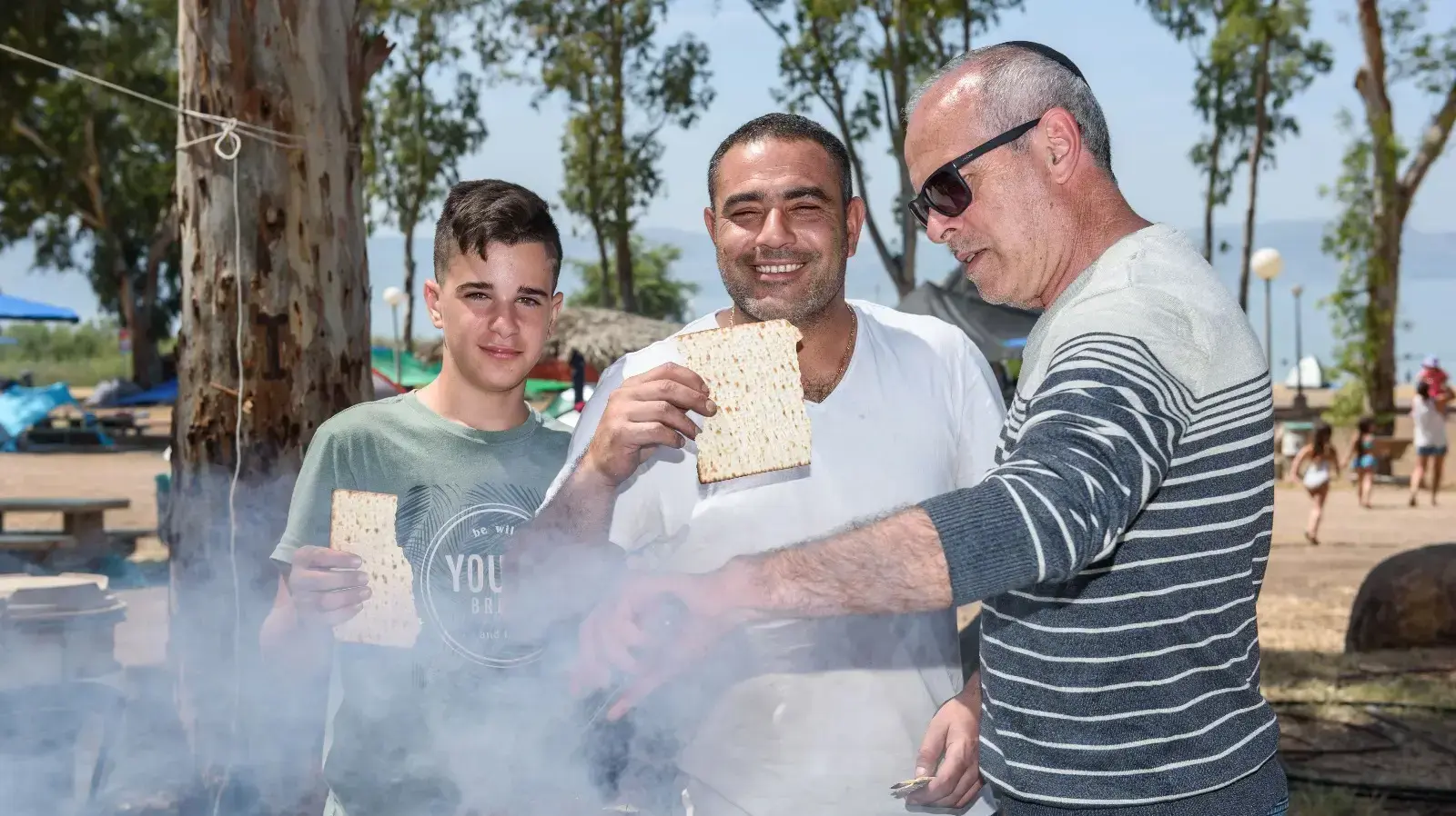 מטיילים בכנרת מטיילים בכנרת