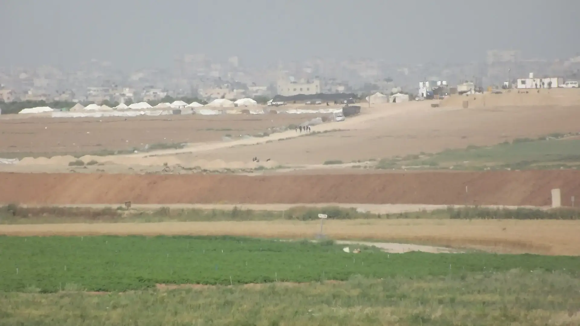 עבודות הקמת המכשול התת-קרקעי בגבול רצועת עזה, 5 באפריל 2018 עבודות הקמת המכשול התת-קרקעי בגבול רצועת עזה, 5 באפריל 2018