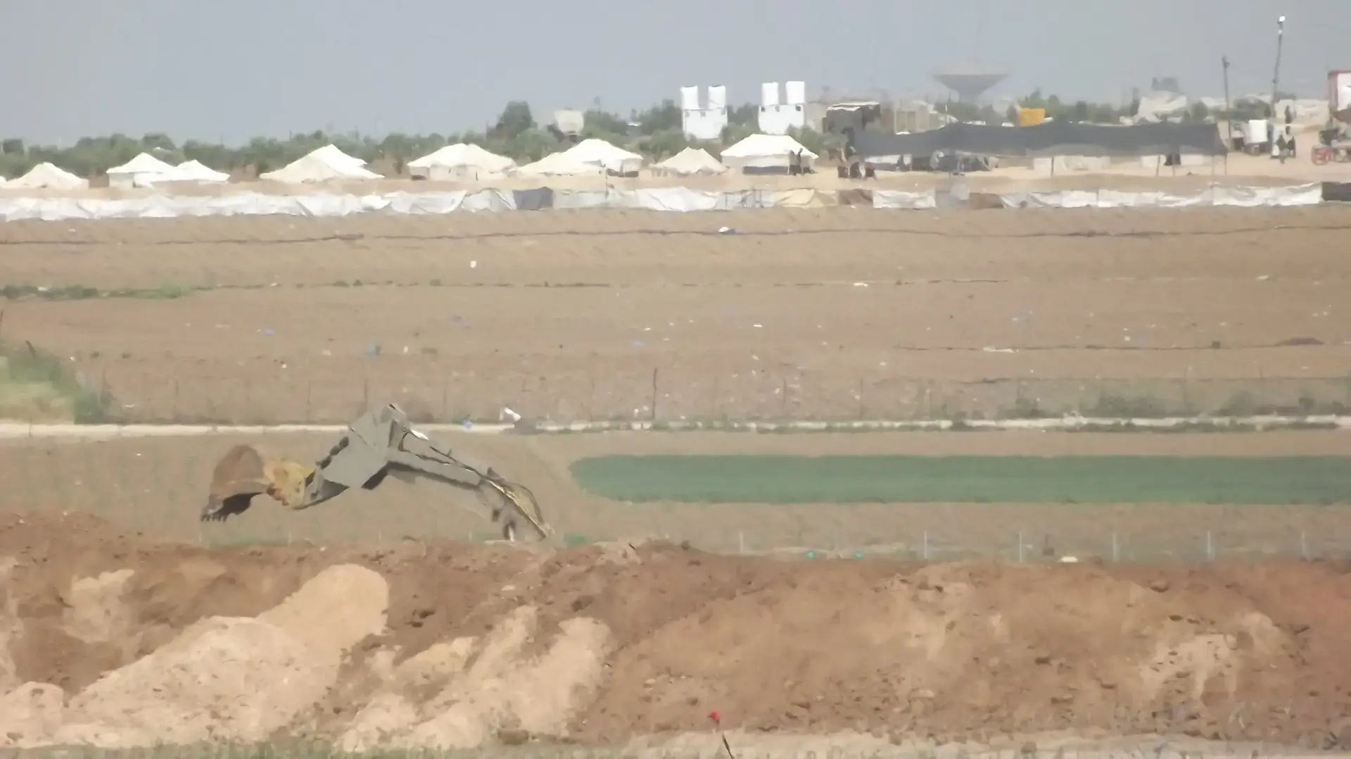 מחנה של חמאס בגבול הרצועה, 5 באפריל 2018 מחנה של חמאס בגבול הרצועה, 5 באפריל 2018