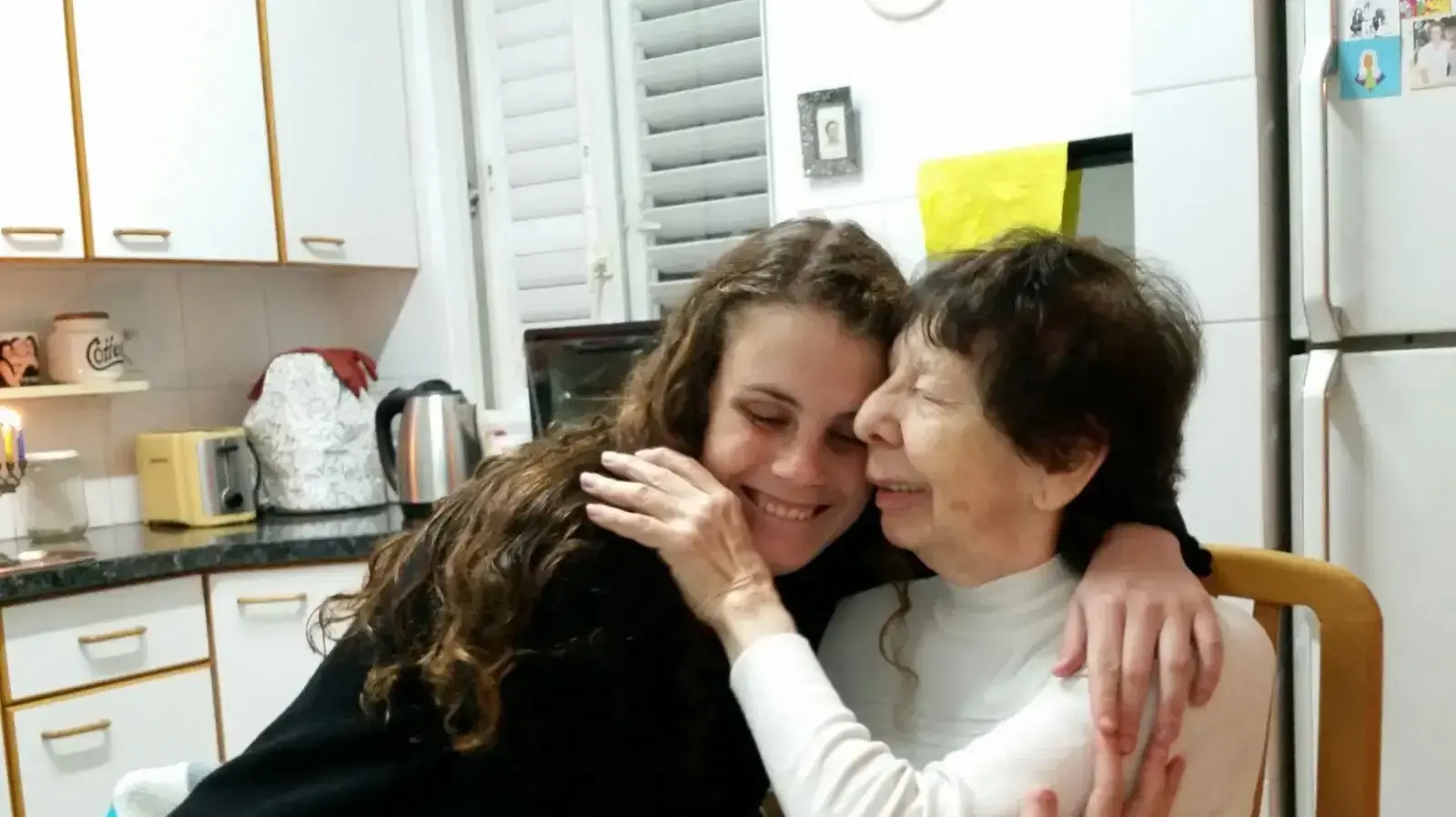 רב"ט רותם פרלברגר וסבתה מנורה אשכנזי רב"ט רותם פרלברגר וסבתה מנורה אשכנזי